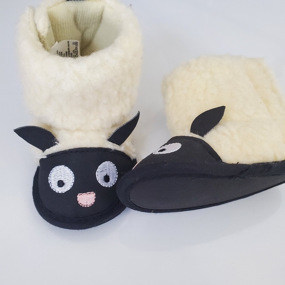 2 for $15 - Baby boots - Picture 2 of 4